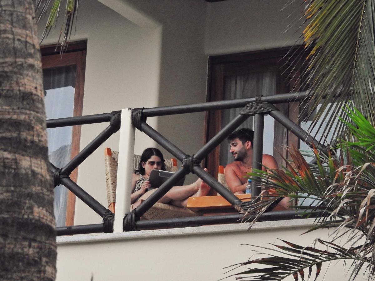 Casa Kuaa Hotel Brisas de Zicatela ภายนอก รูปภาพ